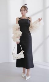 モデル：156cm（着用サイズ：FREE　着用カラー：BLK）