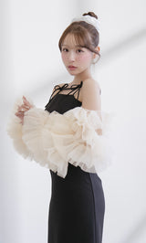 モデル：156cm（着用サイズ：FREE　着用カラー：BLK）