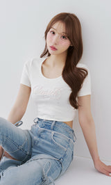 モデル：156cm（着用サイズ：FREE　着用カラー：WHT）
