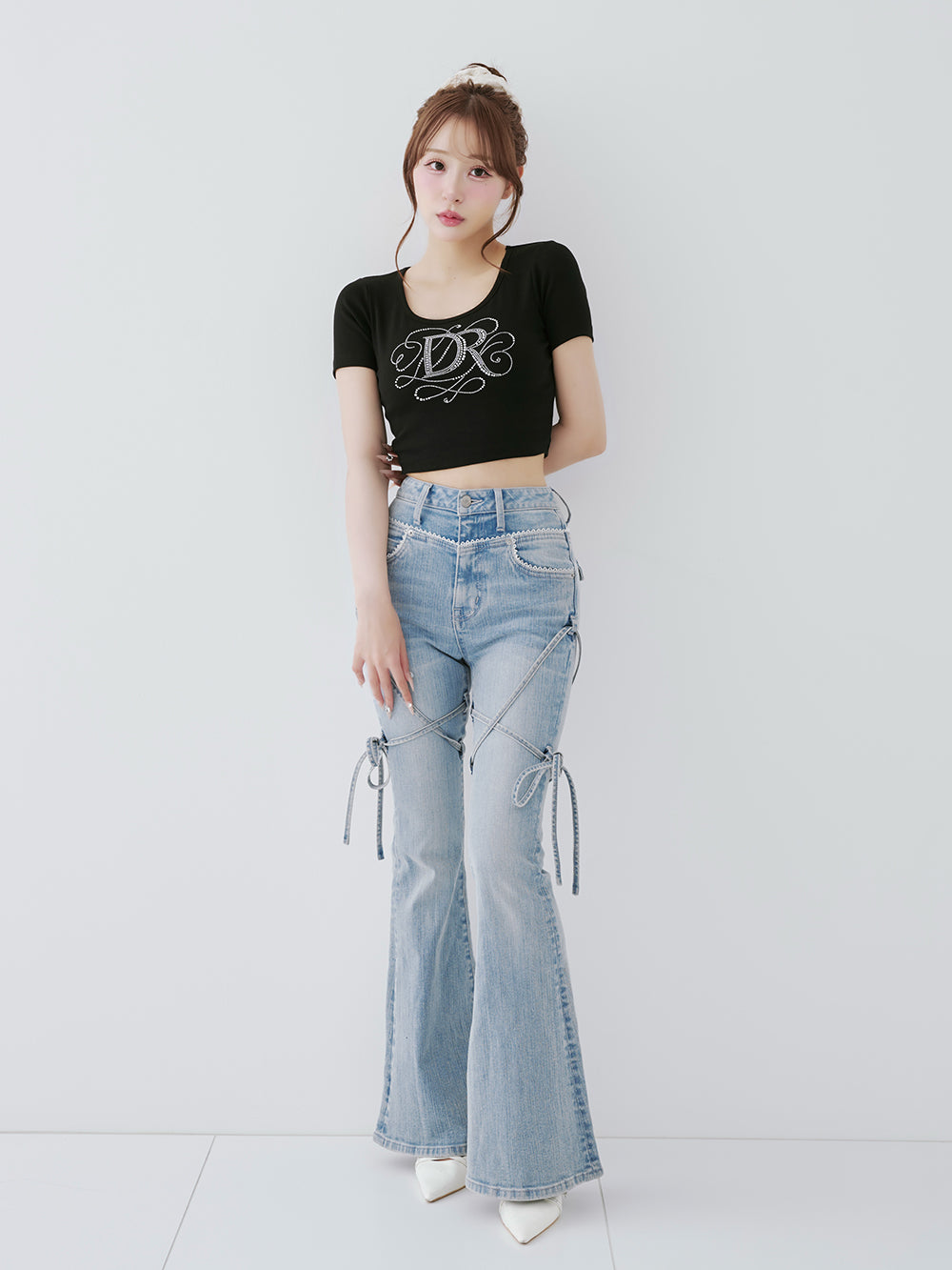 モデル：156cm（着用サイズ：FREE　着用カラー：BLK）