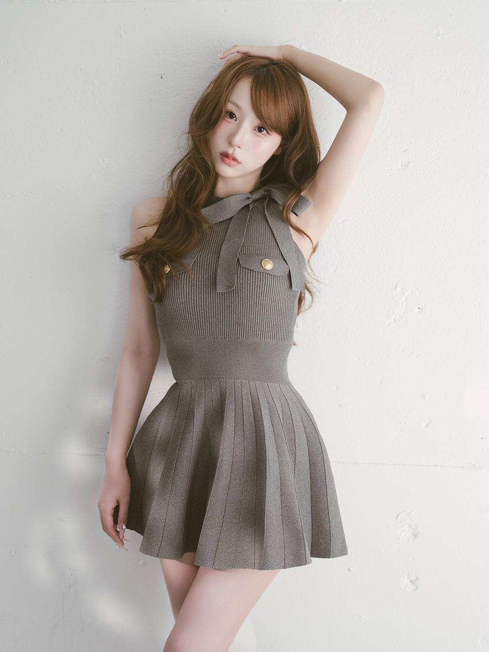 ネックリボンプリーツニットミニワンピース – Darich