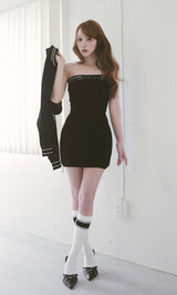 モデル：156cm（着用サイズ：FREE　着用カラー：BLK）