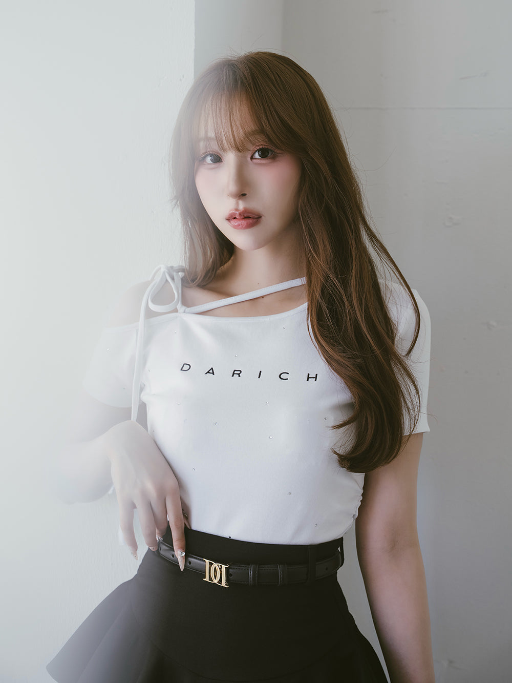 ネックリボンワンショルダーTシャツ