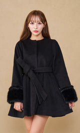 モデル：156cm（着用サイズ：FREE　着用カラー：BLK）