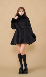 モデル：156cm（着用サイズ：FREE　着用カラー：BLK）