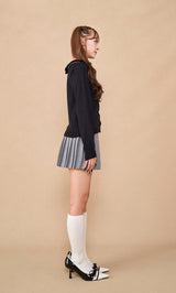 モデル：156cm（着用サイズ：FREE　着用カラー：BLK）