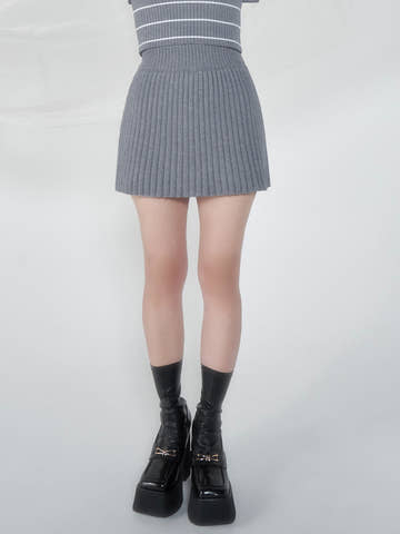 モデル：158cm（着用サイズ：FREE　着用カラー：GRY）