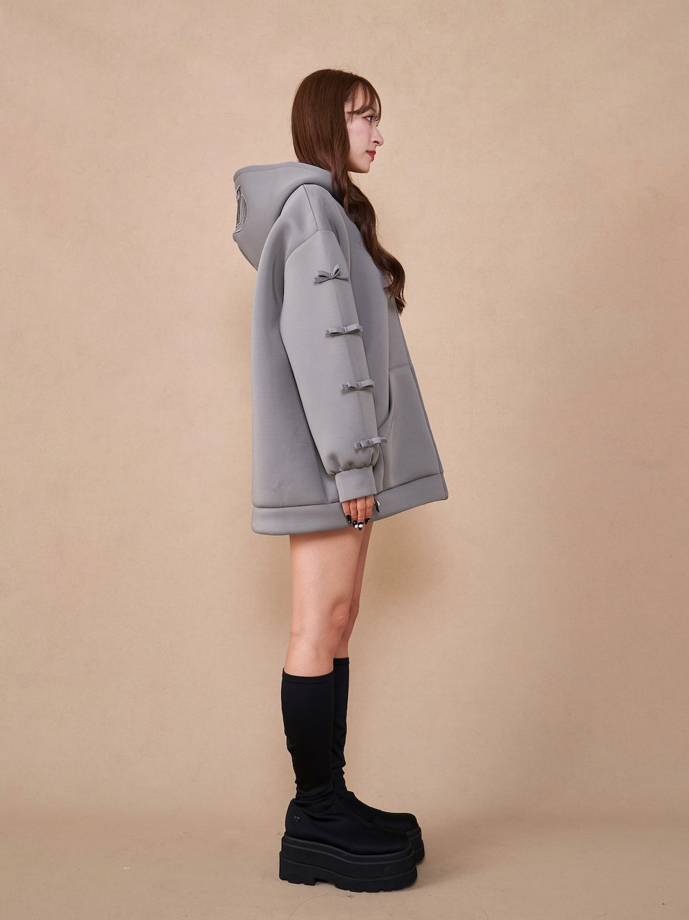 モデル：156cm（着用サイズ：FREE　着用カラー：GRY）