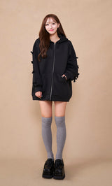 モデル：156cm（着用サイズ：FREE　着用カラー：BLK）