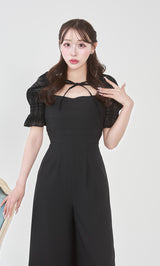 モデル：156cm（着用サイズ：FREE　着用カラー：BLK）