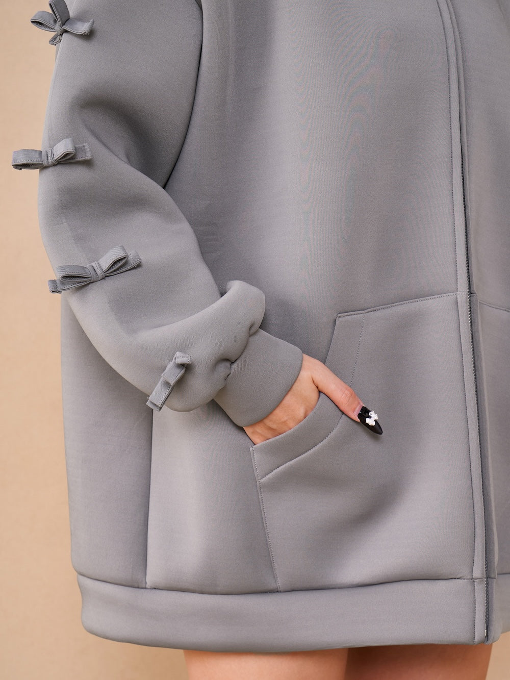 モデル：156cm（着用サイズ：FREE　着用カラー：GRY）