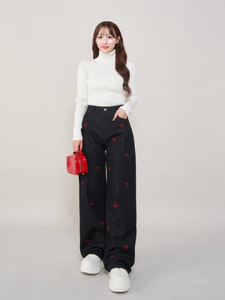 モデル：156cm（着用サイズ：FREE　着用カラー：WHT）