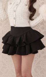 モデル：156cm（着用サイズ：FREE　着用カラー：BLK）