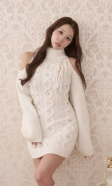 モデル：156cm（着用サイズ：FREE　着用カラー：WHT）