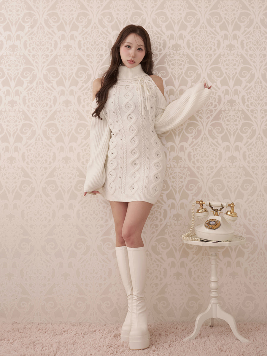 モデル：156cm（着用サイズ：FREE　着用カラー：WHT）
