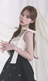 モデル：156cm（着用サイズ：FREE　着用カラー：BLK）