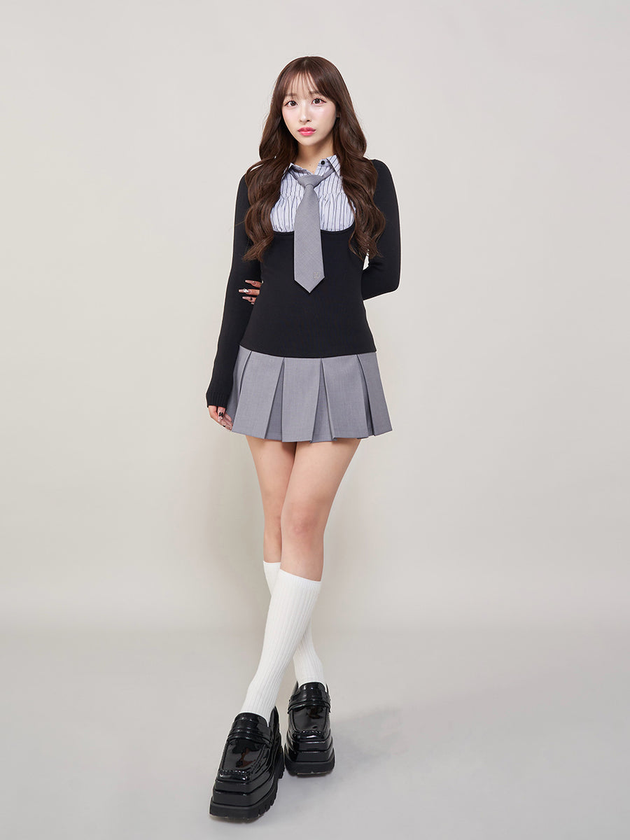 モデル：156cm（着用サイズ：FREE　着用カラー：BLK）