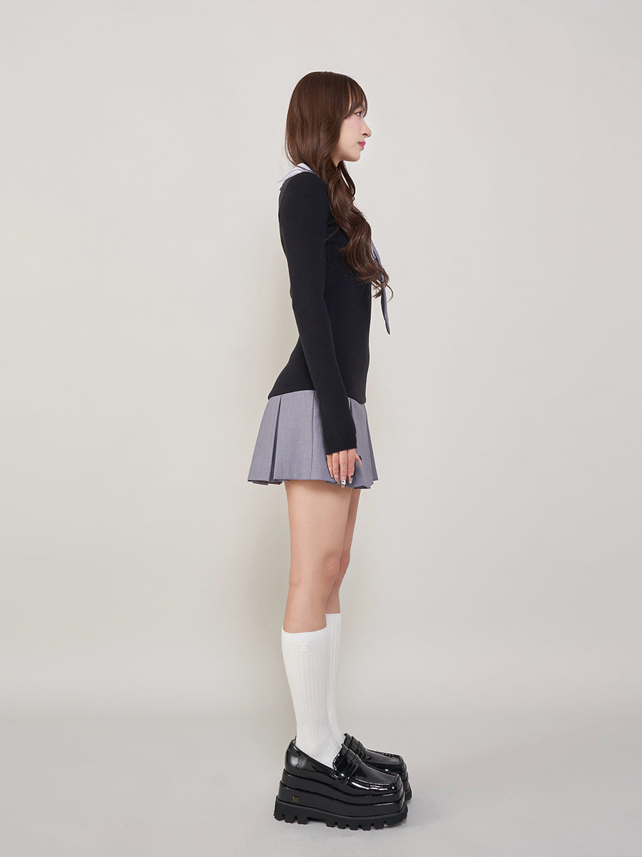 モデル：156cm（着用サイズ：FREE　着用カラー：BLK）