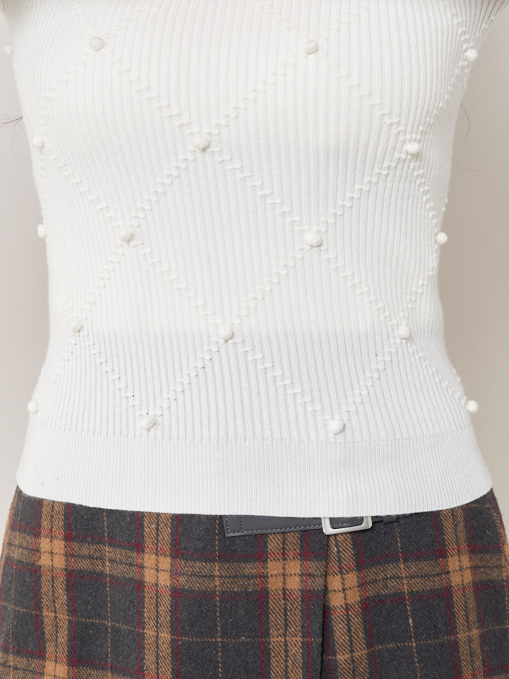 モデル：156cm（着用サイズ：FREE　着用カラー：WHT）