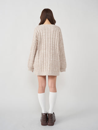 モデル：156cm（着用サイズ：FREE　着用カラー：BEG）