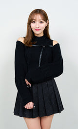 モデル：155cm（着用サイズ：FREE　着用カラー：BLK）