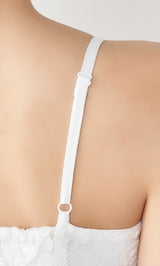 モデル：156cm（着用サイズ：FREE　着用カラー：WHT）
