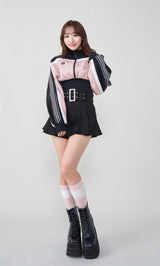 モデル：156cm（着用サイズ：FREE　着用カラー：BLK）