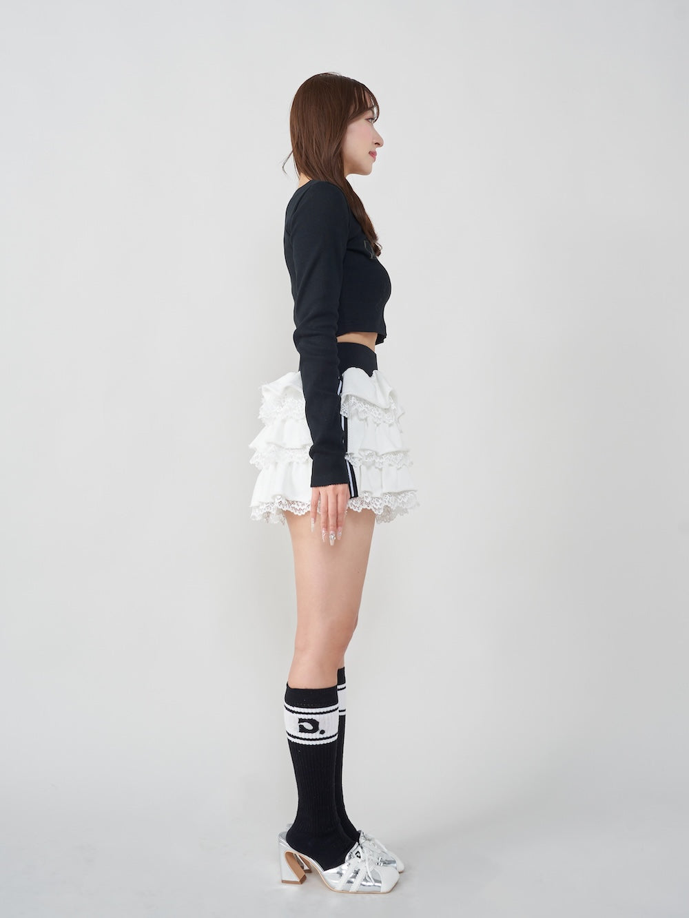 モデル：156cm（着用サイズ：FREE　着用カラー：WHT）