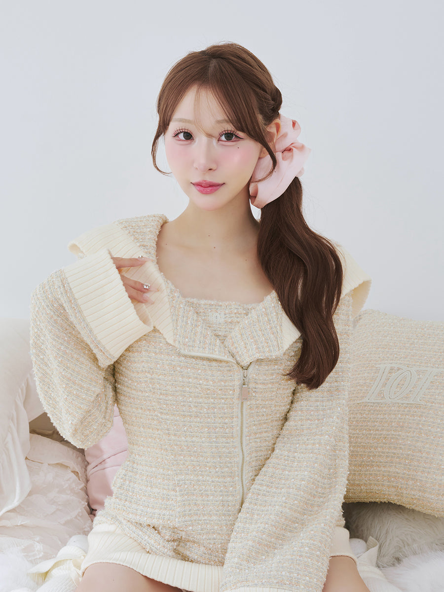 モデル：156cm（着用サイズ：FREE　着用カラー：IVO）