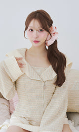 モデル：156cm（着用サイズ：FREE　着用カラー：IVO）