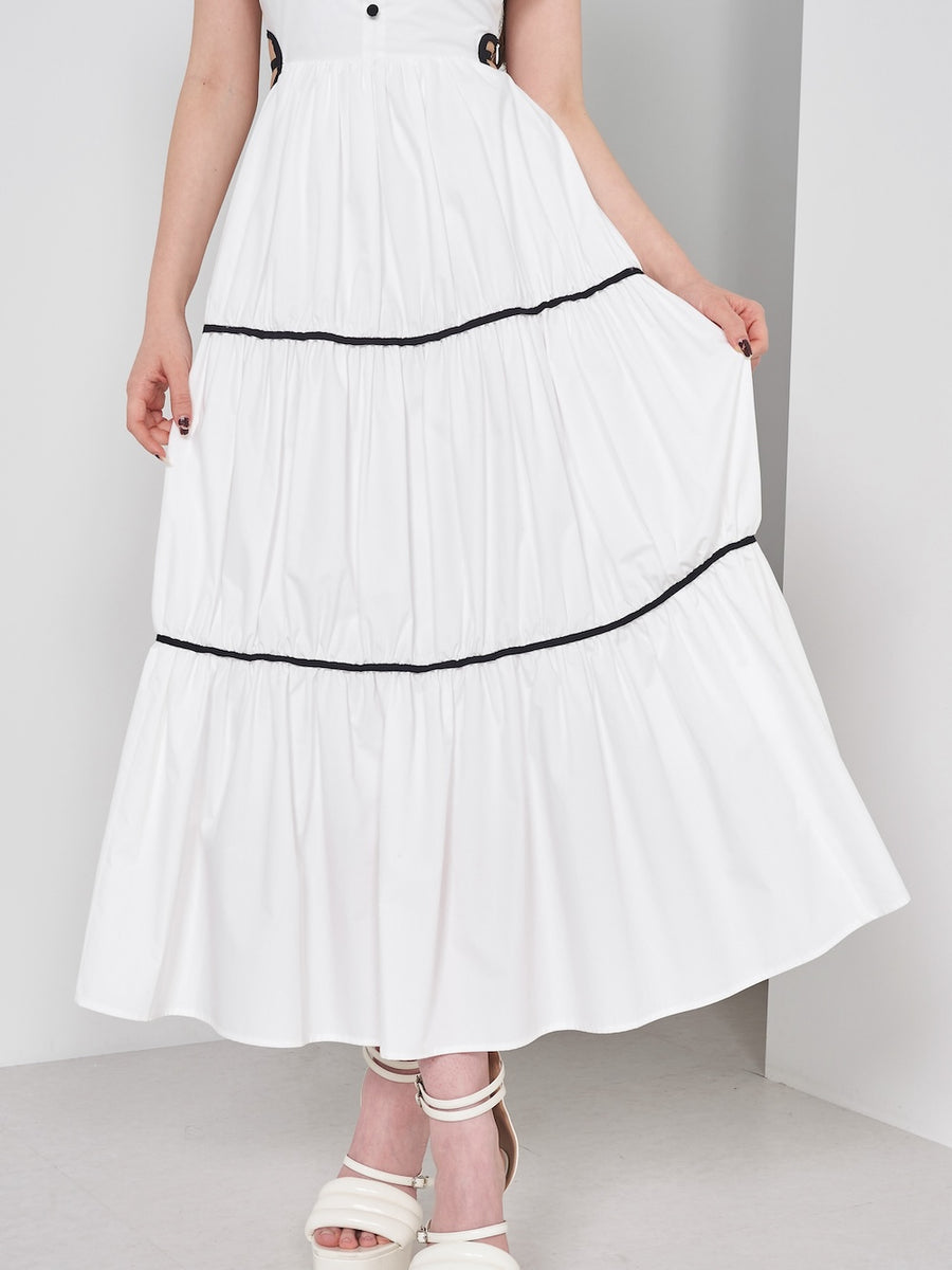 モデル：165cm（着用サイズ：FREE　着用カラー：WHT）