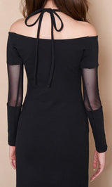 モデル：165cm（着用サイズ：FREE　着用カラー：BLK）