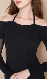 モデル：165cm（着用サイズ：FREE　着用カラー：BLK）