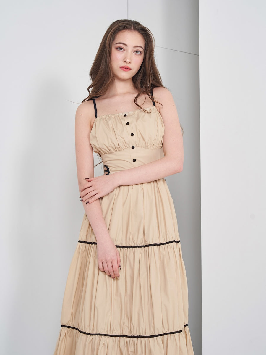 モデル：165cm（着用サイズ：FREE　着用カラー：BEG）