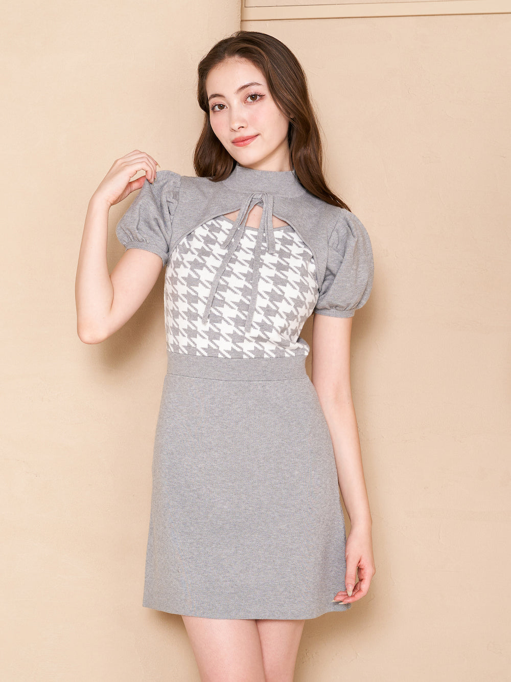 モデル：165cm（着用サイズ：FREE　着用カラー：GRY）