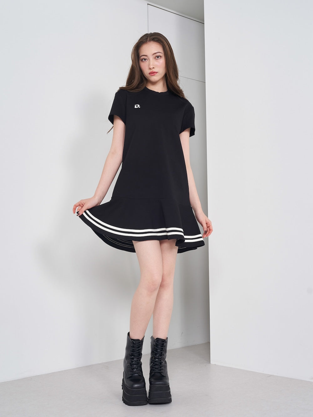 ラインカットフレアミニワンピース – Darich (ダーリッチ)