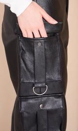 モデル：165cm（着用サイズ：S　着用カラー：BLK）