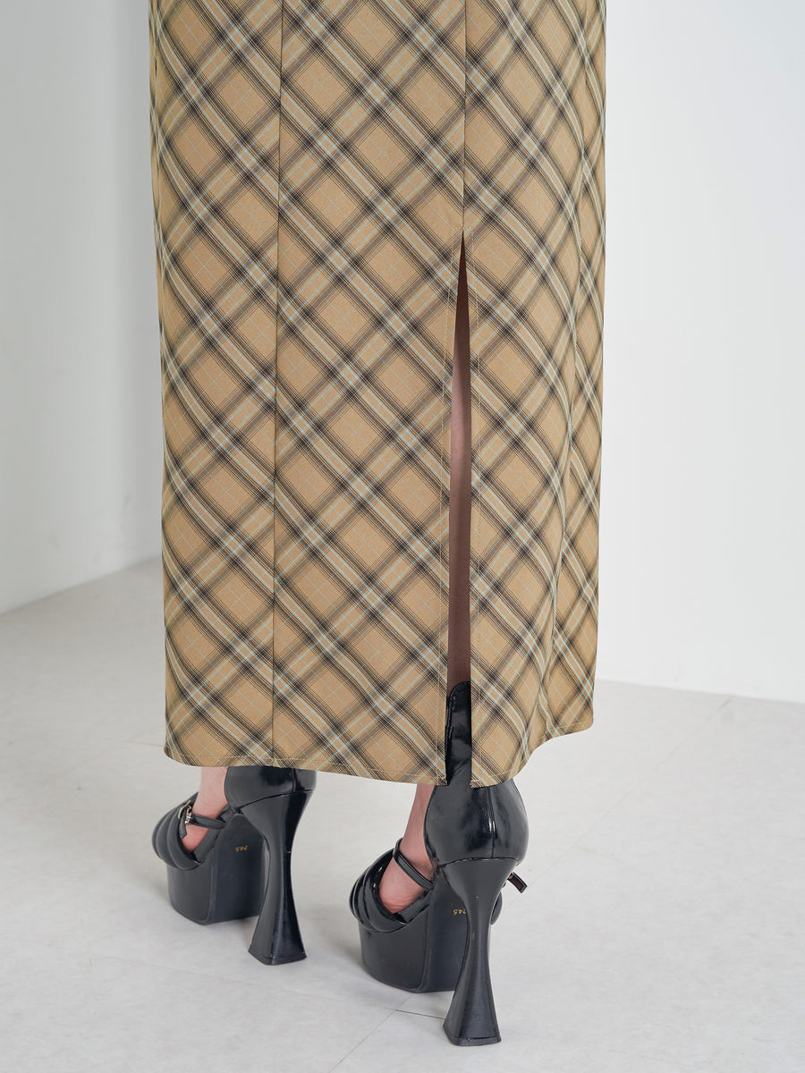 モデル：159cm（着用サイズ：FREE　着用カラー：BEG）