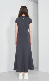 モデル：165cm（着用サイズ：FREE　着用カラー：C-GRY）