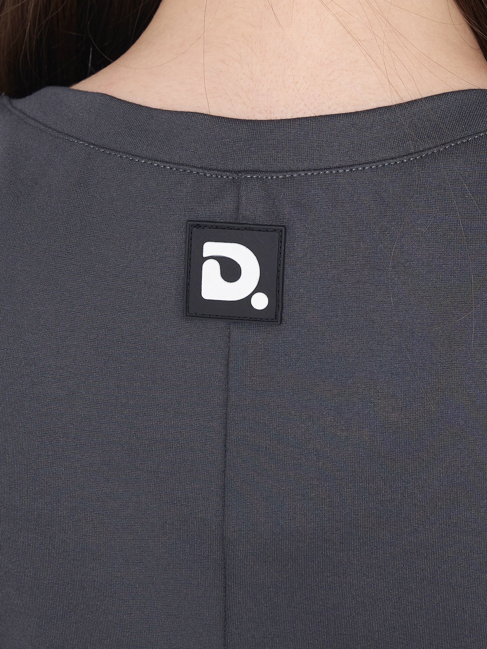 モデル：165cm（着用サイズ：FREE　着用カラー：C-GRY）