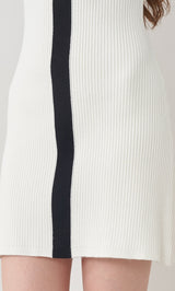 モデル：165cm（着用サイズ：FREE　着用カラー：WHT）