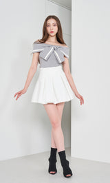 モデル：165cm（着用サイズ：FREE　着用カラー：GRY）