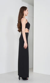 モデル：165cm（着用サイズ：FREE　着用カラー：BLK）