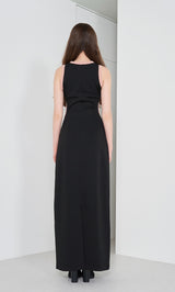 モデル：165cm（着用サイズ：FREE　着用カラー：BLK）