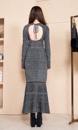 モデル：165cm（着用サイズ：FREE　着用カラー：BLK）