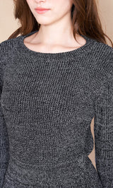 モデル：165cm（着用サイズ：FREE　着用カラー：BLK）