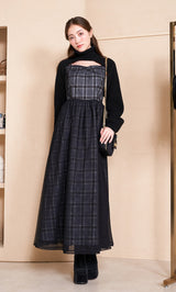 モデル：165cm（着用サイズ：FREE　着用カラー：BLK）