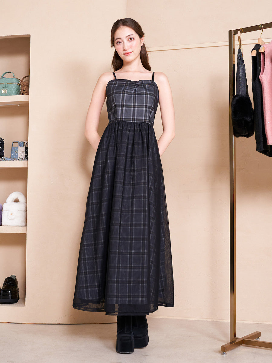 モデル：165cm（着用サイズ：FREE　着用カラー：BLK）