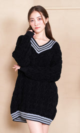 モデル：165cm（着用サイズ：FREE　着用カラー：BLK）