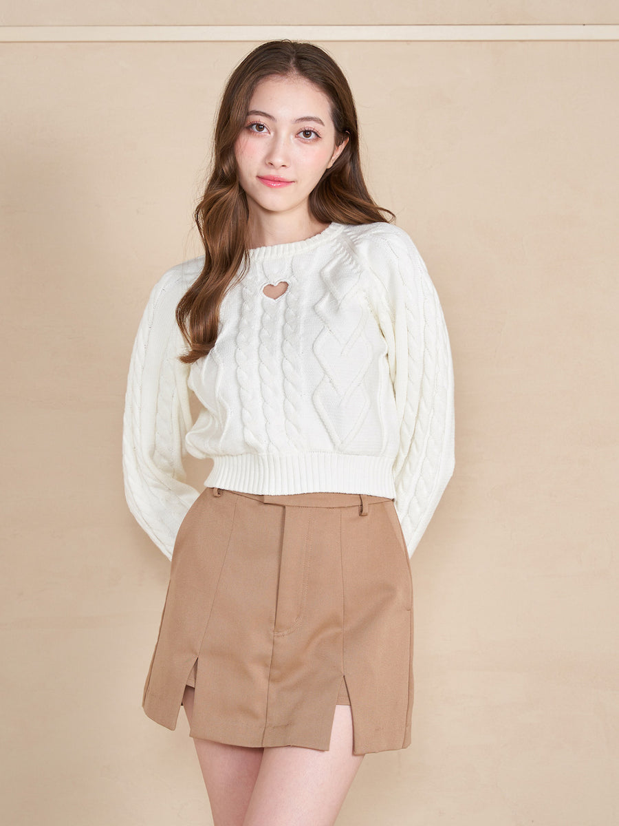 モデル：165cm（着用サイズ：FREE　着用カラー：WHT）